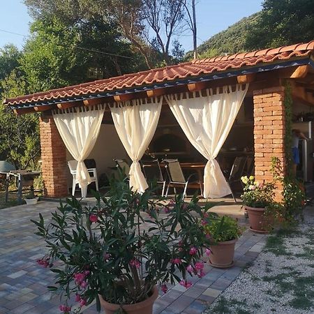 Apartments Olivera Supetarska Draga Kültér fotó