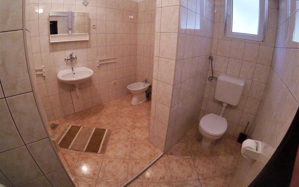 Apartments Olivera Supetarska Draga Kültér fotó